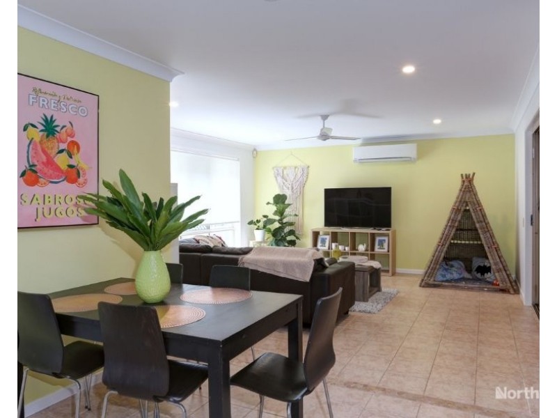 12 Tonnere Ct, Eatons Hill QLD 4037