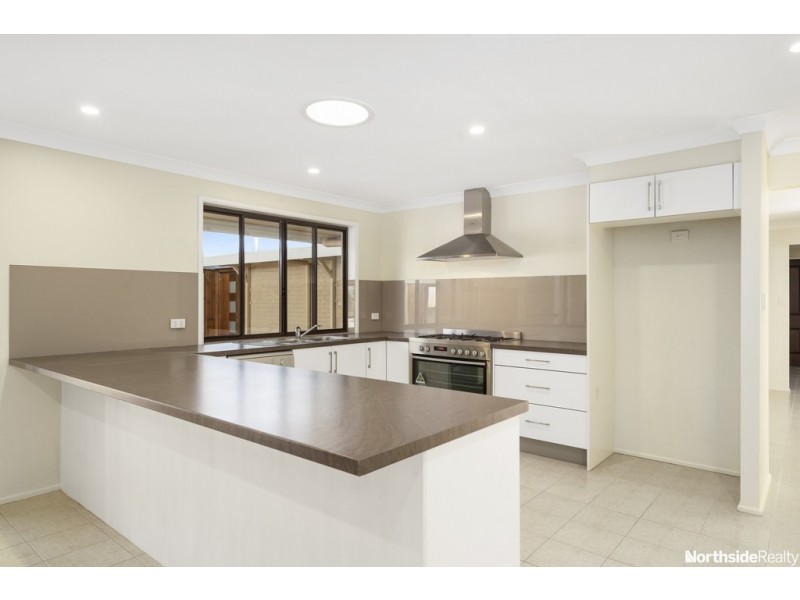 64 Boondooma Cct, Albany Creek QLD 4035