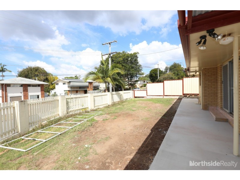 7 Willow Street, Albany Creek QLD 4035