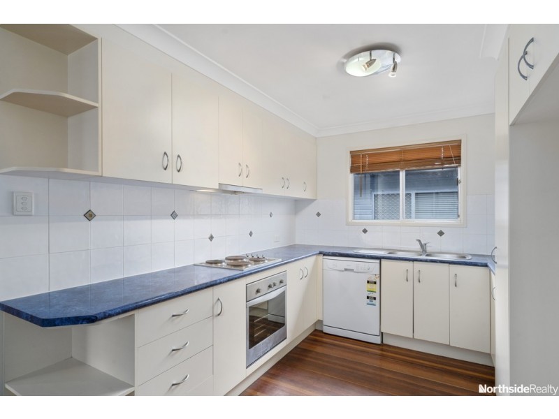 10 Yates Street, Redcliffe QLD 4020
