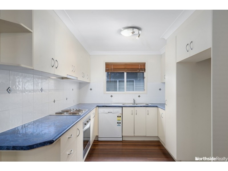 10 Yates Street, Redcliffe QLD 4020