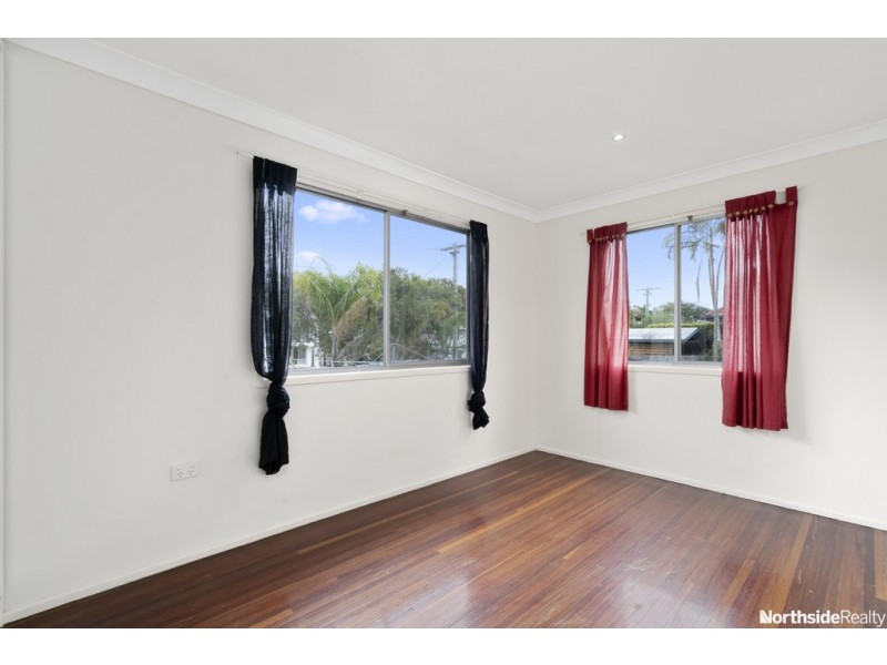 10 Yates Street, Redcliffe QLD 4020