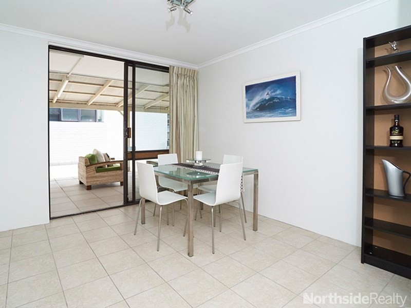8/11 Shottery, Yeronga QLD 4104