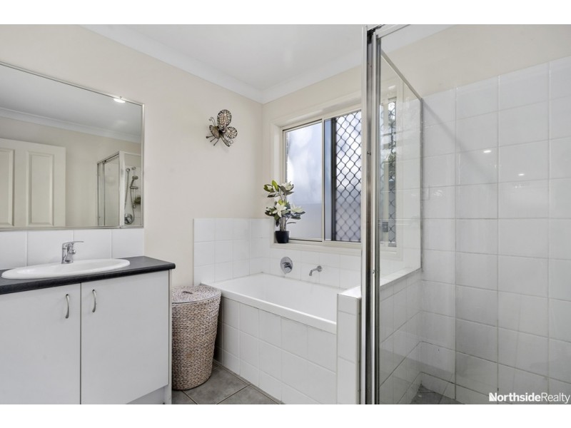 15 Rebecca Cres, Joyner QLD 4500