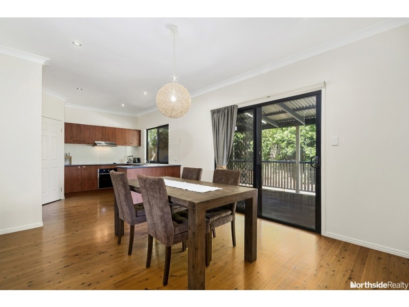 10 Rothschild st, Eatons Hill QLD 4037