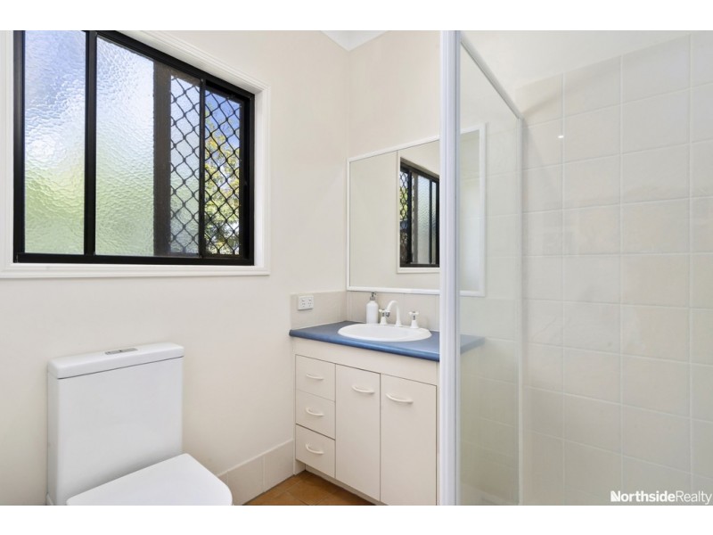 10 Rothschild st, Eatons Hill QLD 4037