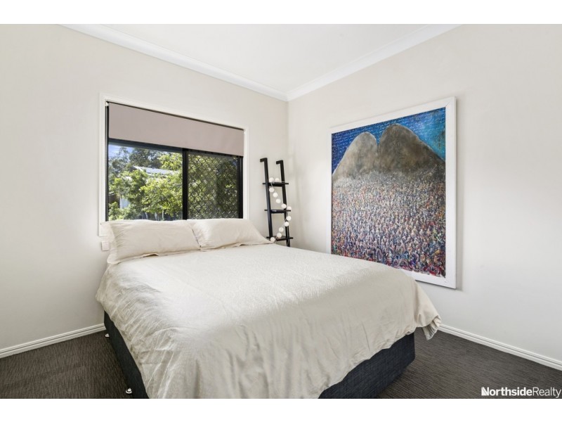 10 Rothschild st, Eatons Hill QLD 4037