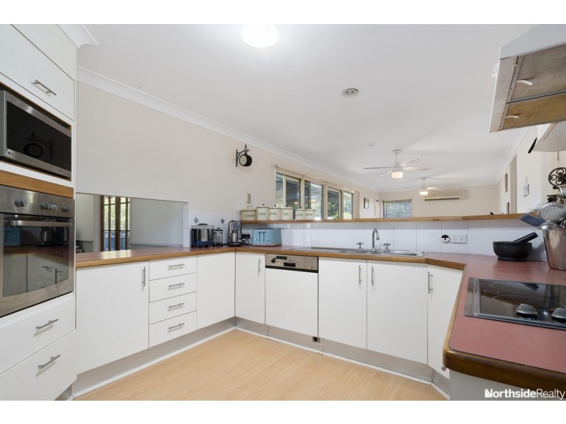 19 Sunblest Ct, Eatons Hill QLD 4037