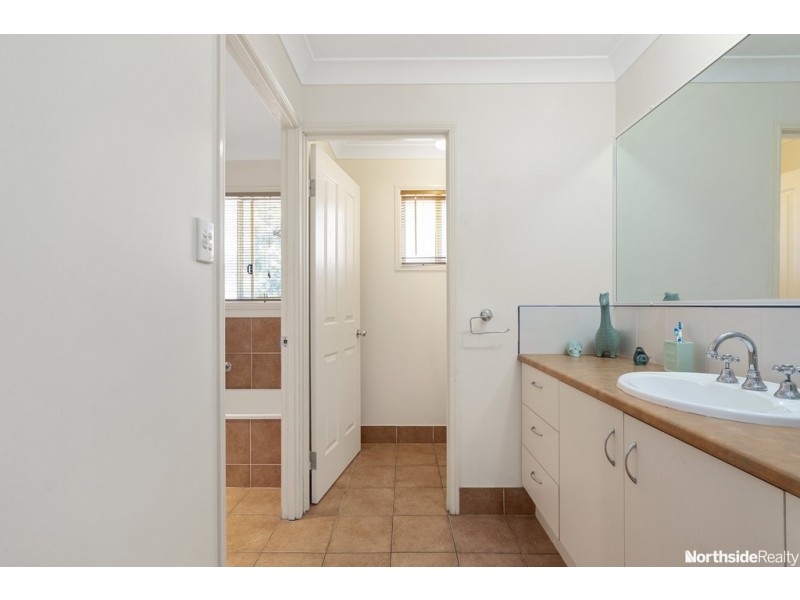 19 Sunblest Ct, Eatons Hill QLD 4037