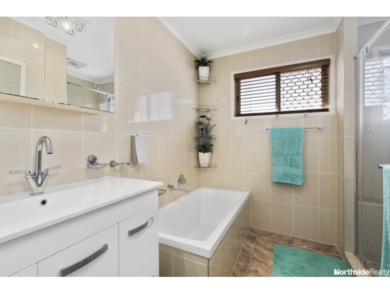 24 Narthanya St, Chermside West QLD 4032