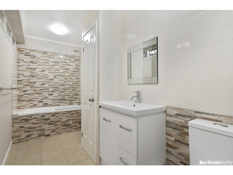 3 Mitchelson Cl, Albany Creek QLD 4035