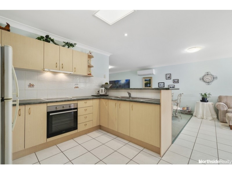 8 Seville 24 Faheys rd, Albany Creek QLD 4035