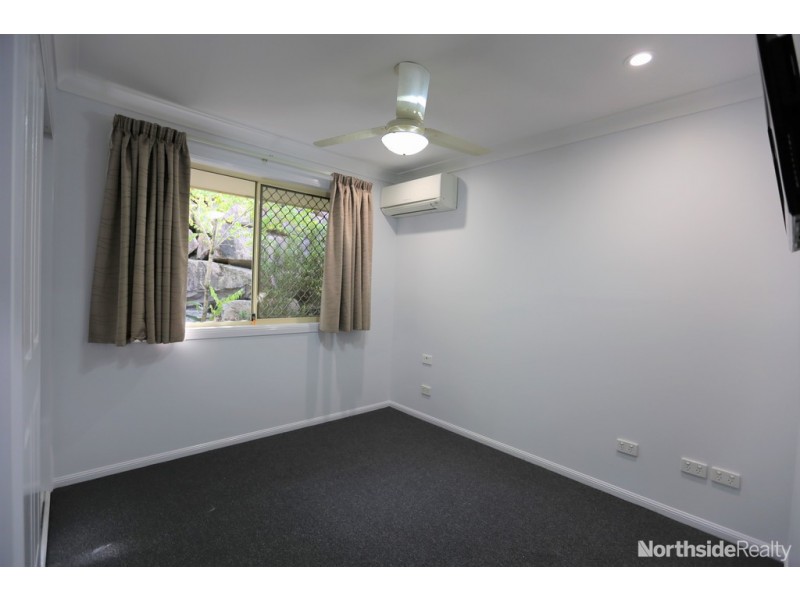 6 Aruba Place, Eatons Hill QLD 4037