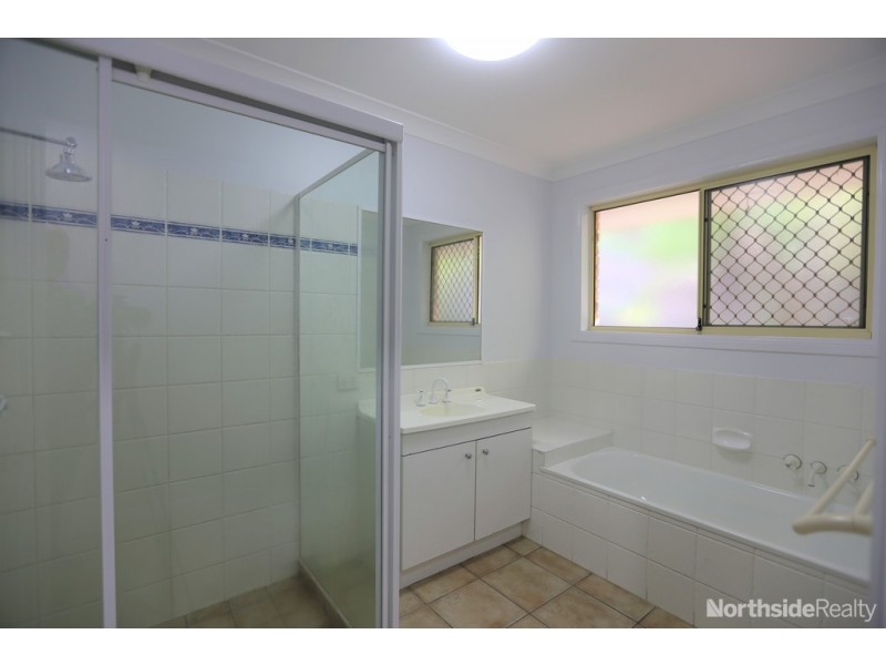 6 Aruba Place, Eatons Hill QLD 4037