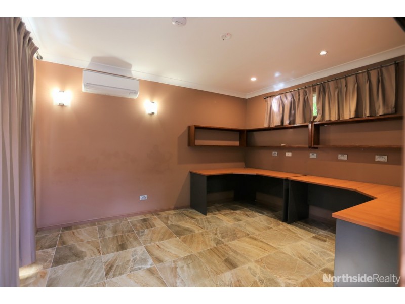 6 Aruba Place, Eatons Hill QLD 4037