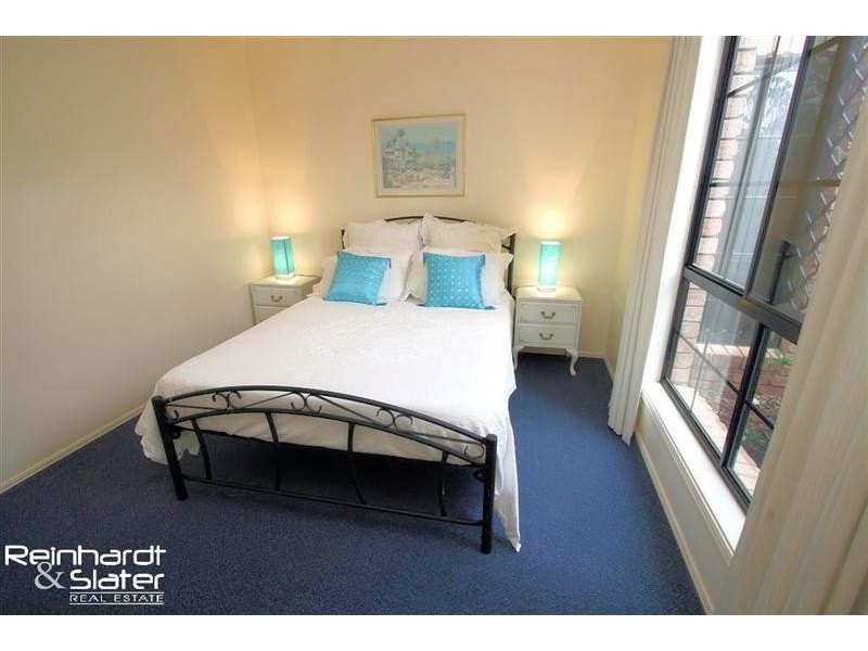 16 Snow Wood Dr, Eatons Hill QLD 4037