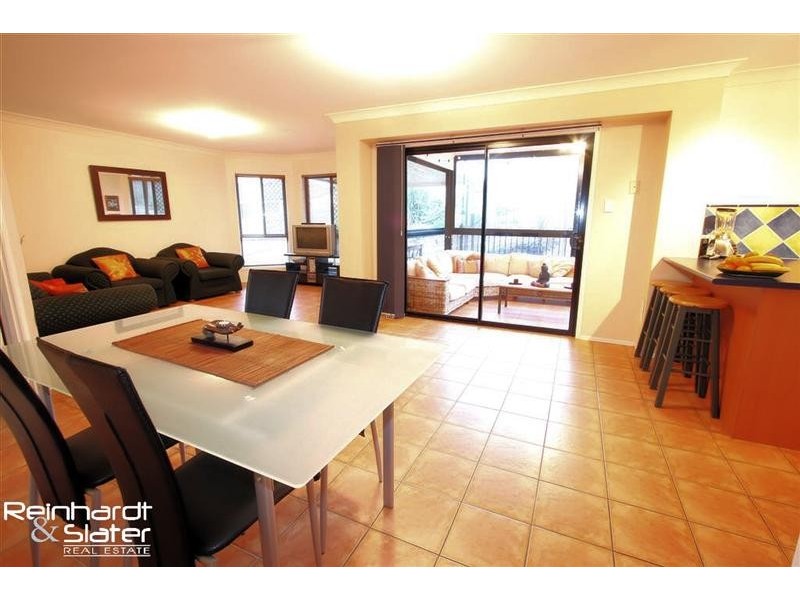 16 Snow Wood Dr, Eatons Hill QLD 4037