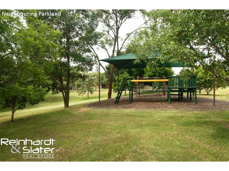 11/8 Lackeen St, Everton Park QLD 4053