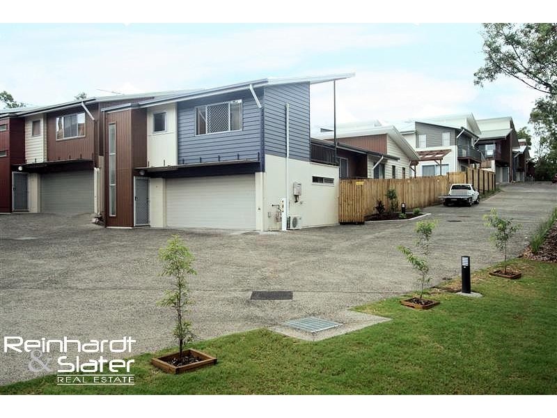 11/8 Lackeen St, Everton Park QLD 4053