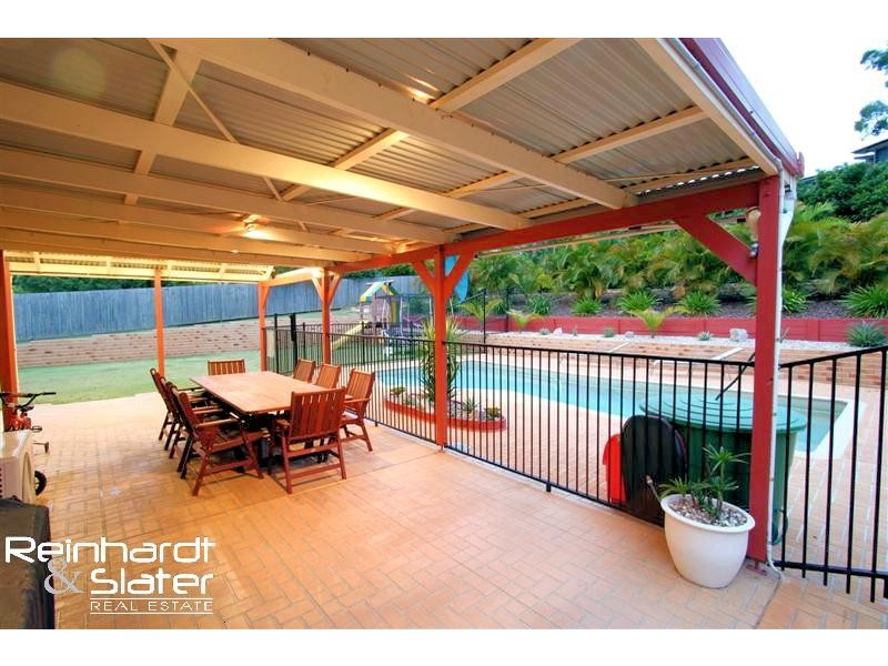5 Corvus Dr, Cashmere QLD 4500