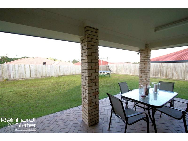 12 Corowa Ct, Eatons Hill QLD 4037