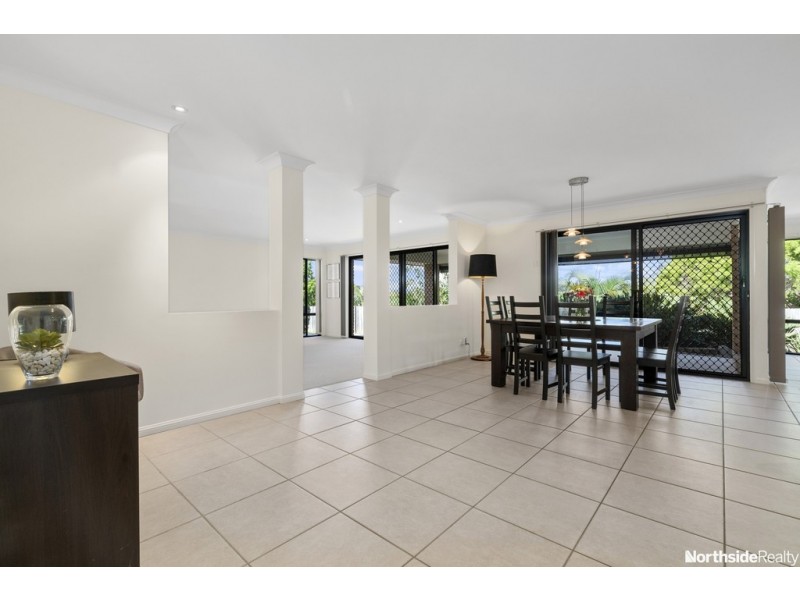 112 Bunya Park Dve, Eatons Hill QLD 4037