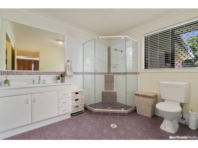 112 Bunya Park Dve, Eatons Hill QLD 4037