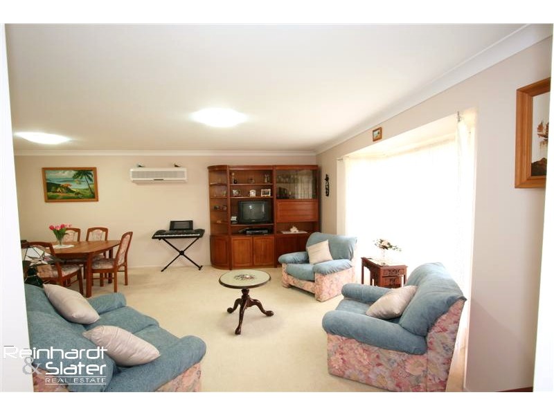 10 Marina Ct, Eatons Hill QLD 4037