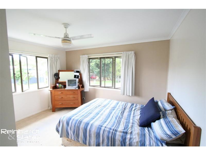 37 Wilson Ave, Albany Creek QLD 4035