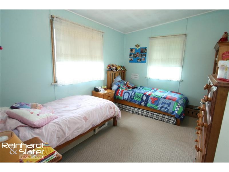943 South Pine Rd, Everton Park QLD 4053