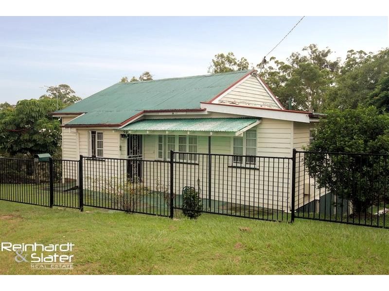 943 South Pine Rd, Everton Park QLD 4053