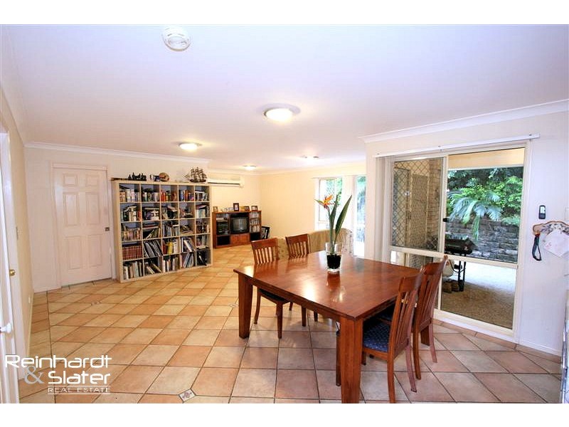 4 Monclair Ct, Albany Creek QLD 4035