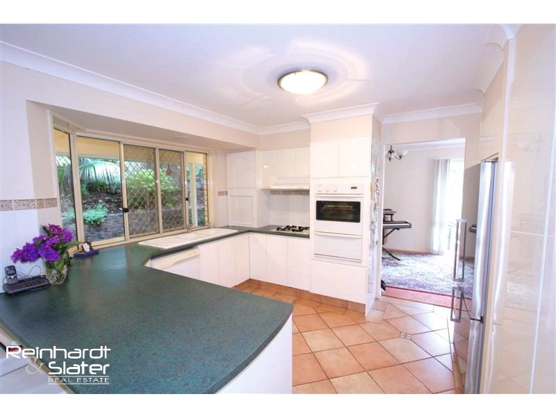 4 Monclair Ct, Albany Creek QLD 4035