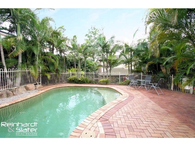 4 Monclair Ct, Albany Creek QLD 4035