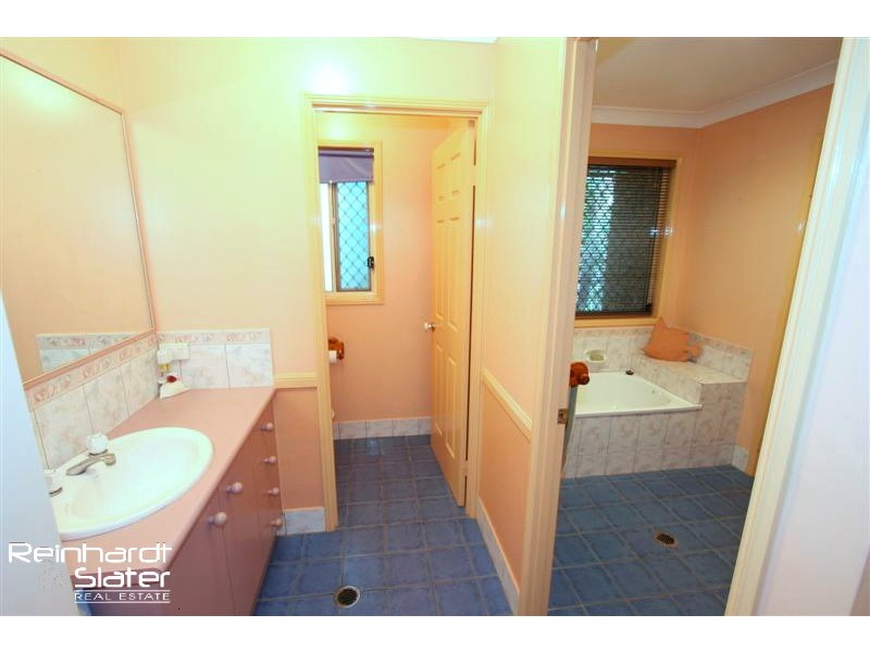 24 Silkwood Ct, Warner QLD 4500