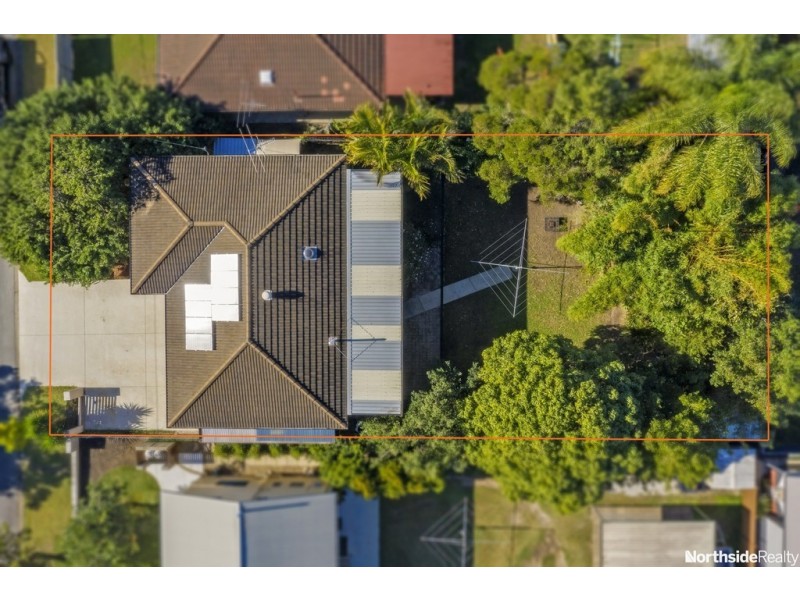 9 Crescent Ct, Albany Creek QLD 4035