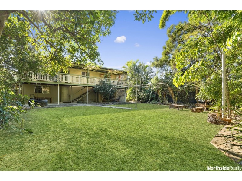 9 Crescent Ct, Albany Creek QLD 4035