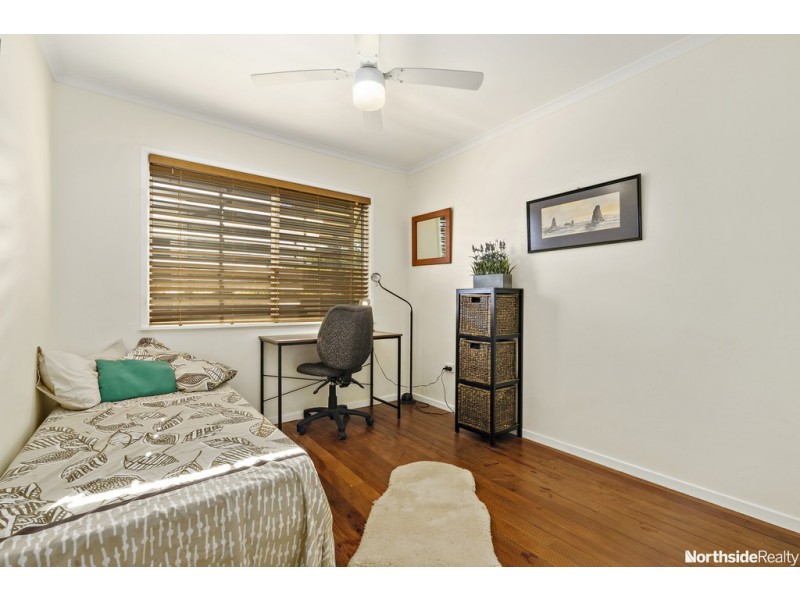 9 Crescent Ct, Albany Creek QLD 4035