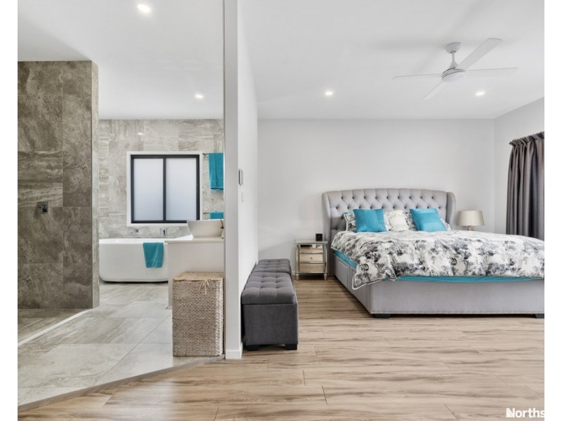 2 Drake St, Everton Park QLD 4053