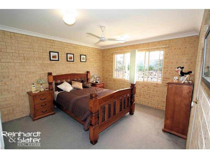 4 Kinross Pl, Ferny Grove QLD 4055