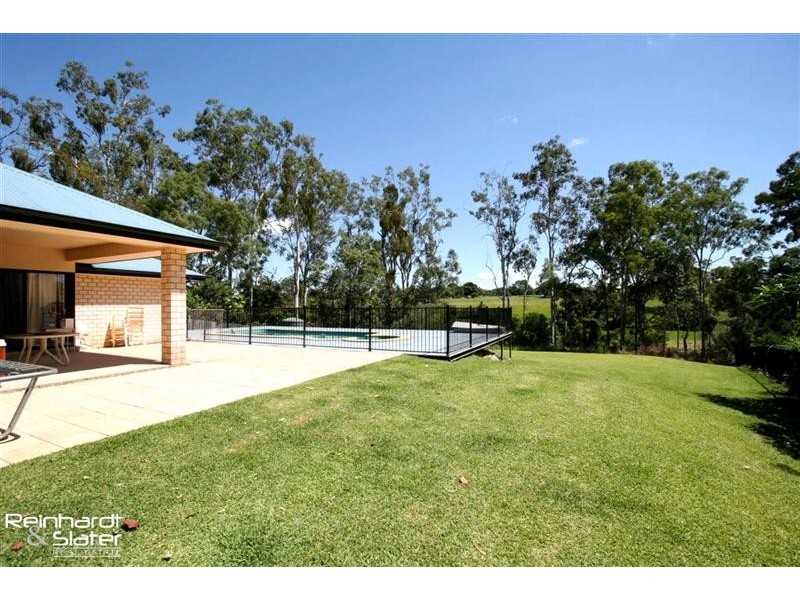29 Hunter Cct, Petrie QLD 4502