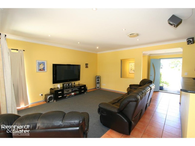 29 Hunter Cct, Petrie QLD 4502