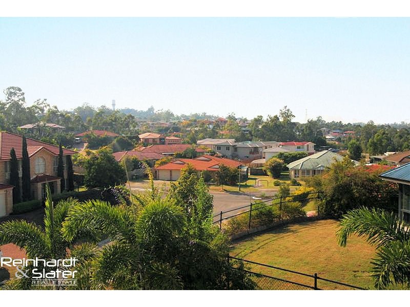 5 Glendore Ct, Eatons Hill QLD 4037