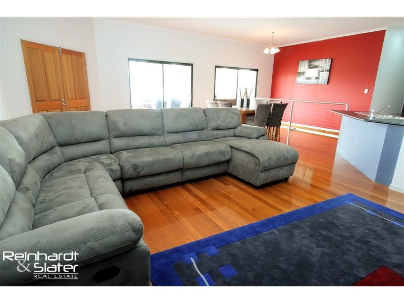 5 Glendore Ct, Eatons Hill QLD 4037