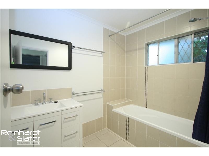 21 Bowen Ave, Albany Creek QLD 4035