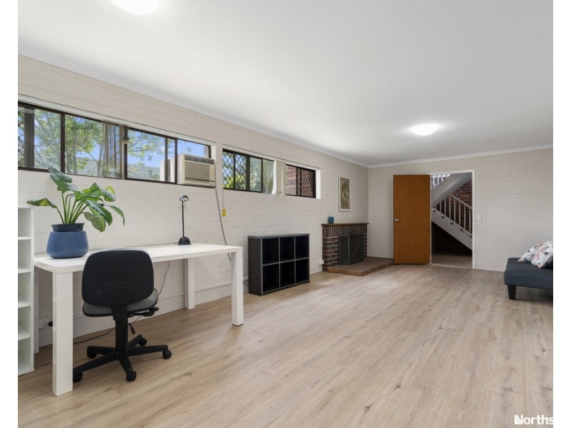 9 Janus Ct, Eatons Hill QLD 4037