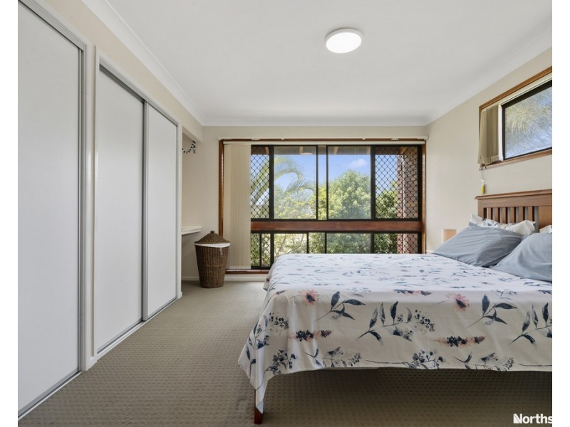 9 Janus Ct, Eatons Hill QLD 4037