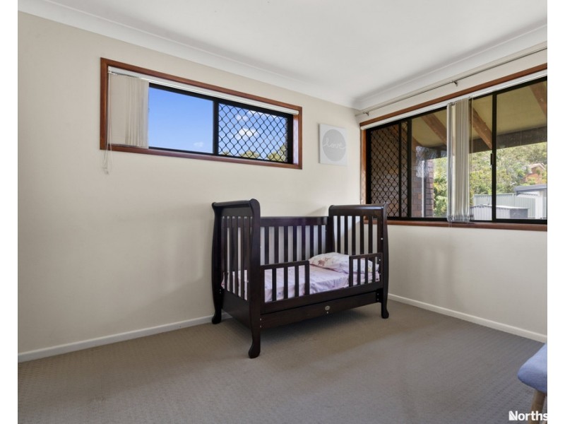 9 Janus Ct, Eatons Hill QLD 4037