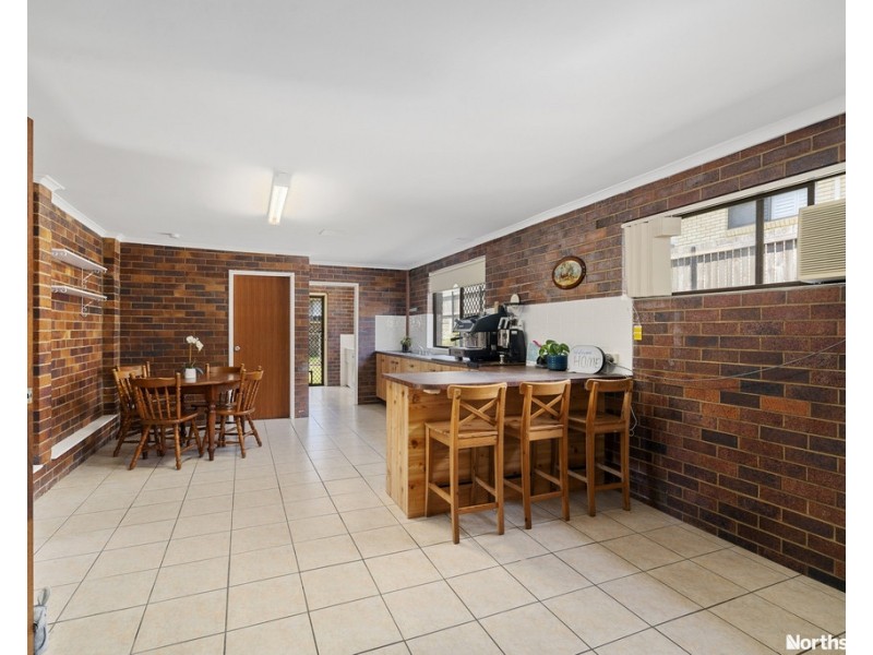 9 Janus Ct, Eatons Hill QLD 4037