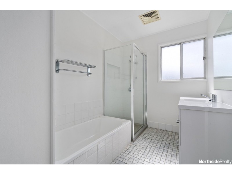 57 Bargo St, Arana Hills QLD 4054